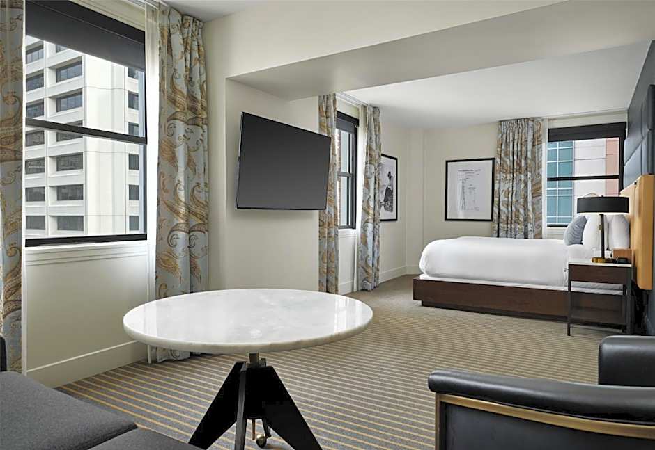 Photo 1 of 4 of Superior 1 King Bed, City View