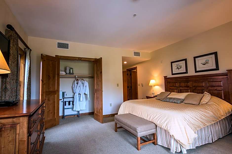 The Lodge at Mountaineer Square, A Vail Resorts Property