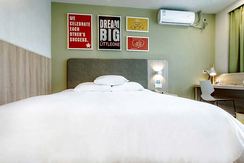 Hanting Hotel Wuxi Railway Station South Square