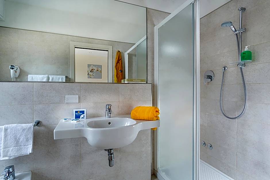 Hotel Milano Helvetia - in centro con piscina