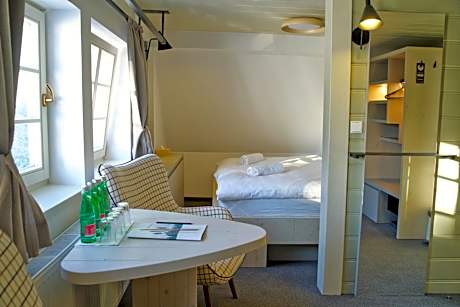 Quadruple Room with Shared Bathroom