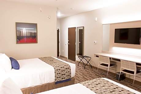 Queen Room with Two Queen Beds - Non-Smoking
