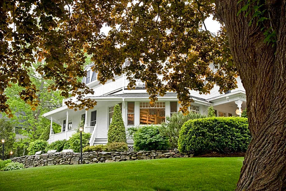 Relais Chateaux Camden Harbour Inn
