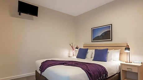 One-Bedroom Apartment with City View - No Housekeeping