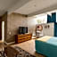 Monkey Tree Hotel by AvantStay Stylish Hotel in Palm Springs w Pool