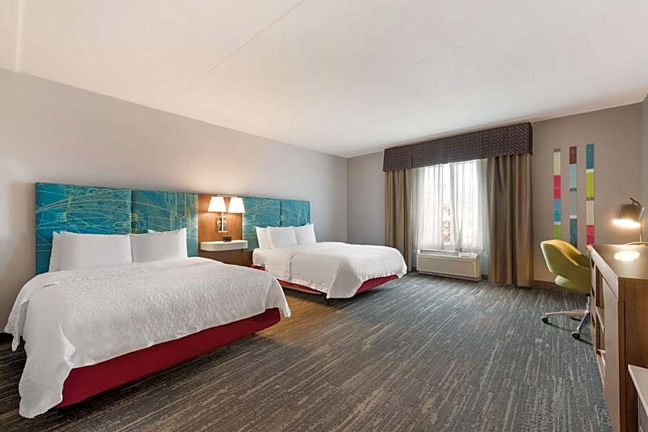 Hampton Inn By Hilton & Suites Charlotte-Airport