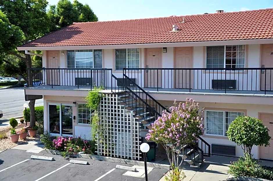 Morgan Hill Inn