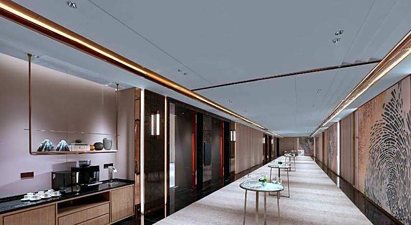 DoubleTree by Hilton Cangnan