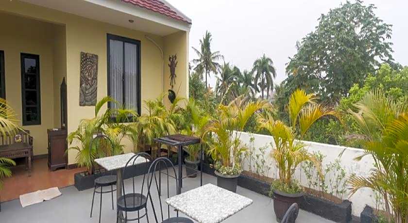 RedDoorz Syariah Plus near Trans Studio Cibubur