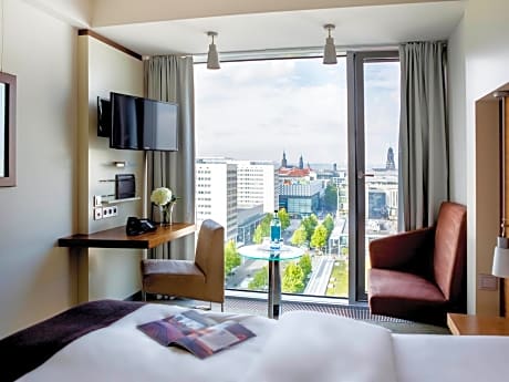 JUNIOR SUITE, 1 Double Size, views over the old town, top floor