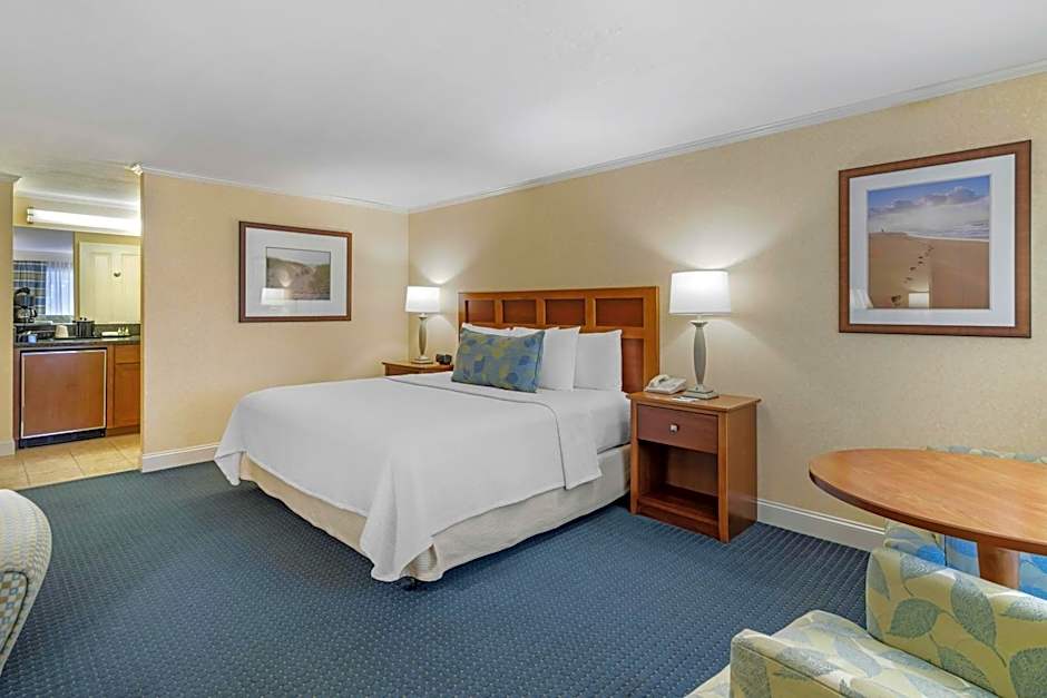 Photo 1 of 4 of Deluxe Room 1 King Bed Main Inn