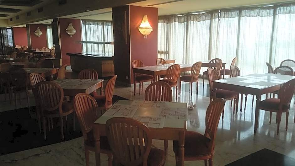 El Hana International