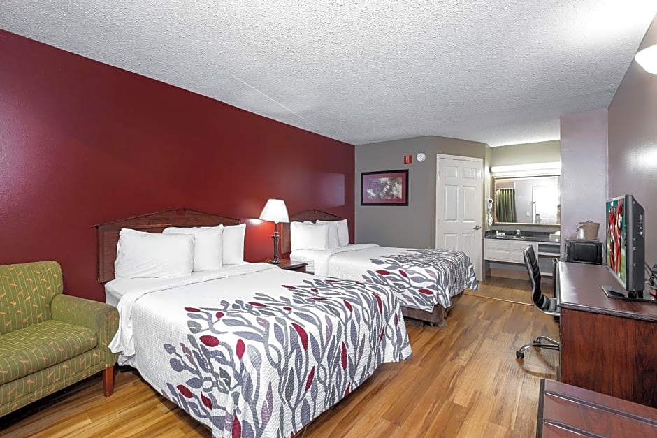 Red Roof Inn & Suites Wilson