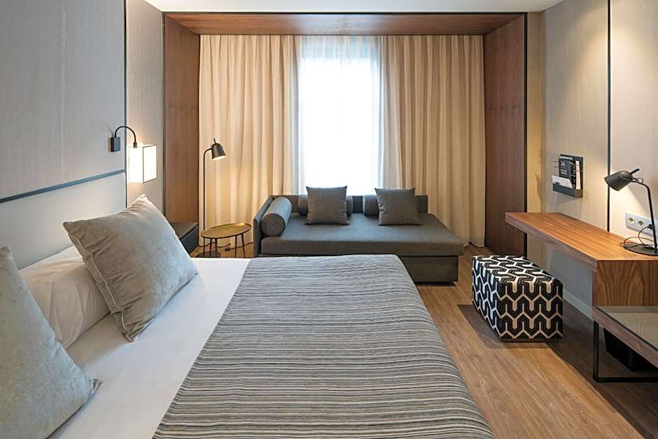 Catalonia Barcelona Plaza