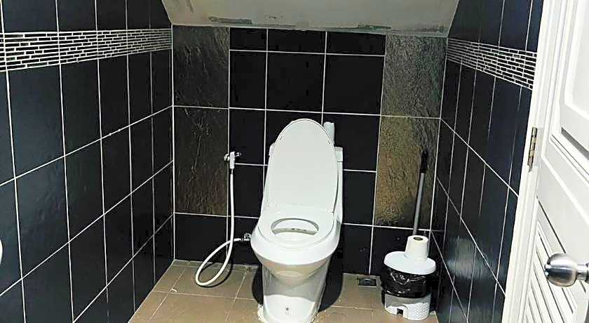 Karon Studio Apartment