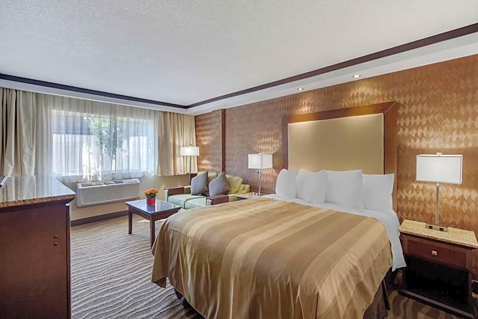 Best Western Plus Edmonton Airport Hotel