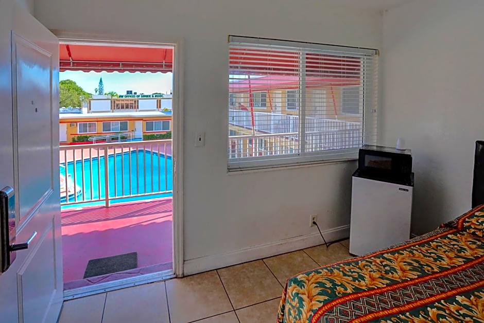 Beach and Town Motel