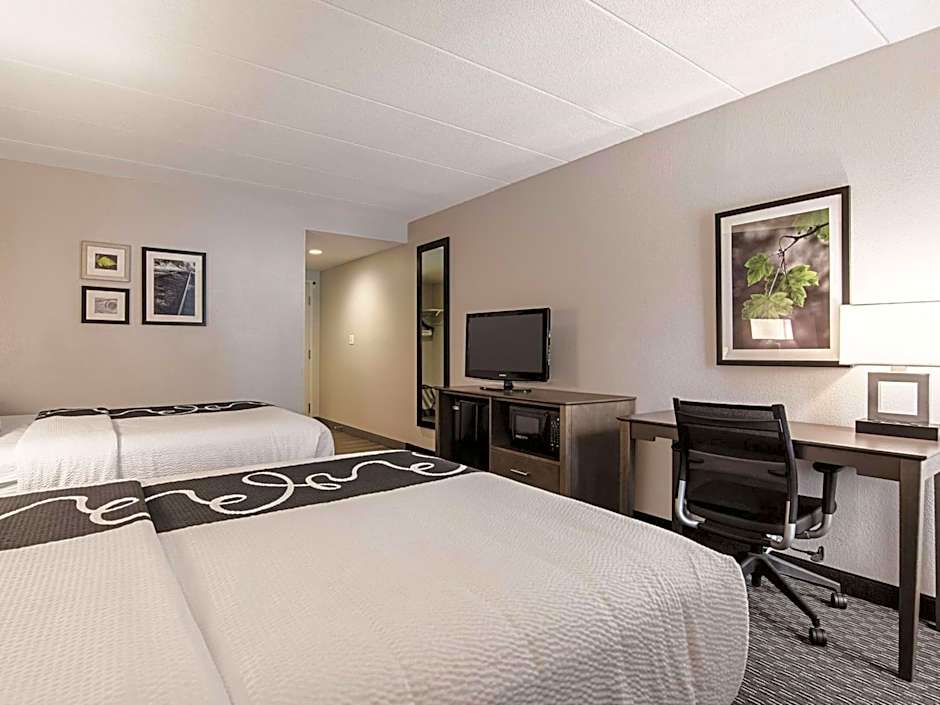 La Quinta Inn & Suites by Wyndham Portland DT/Maine Med