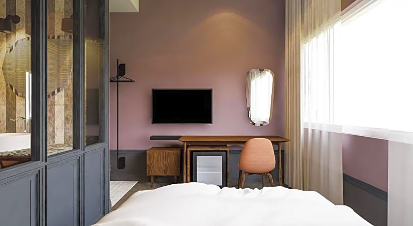 The Jesselton Hotel