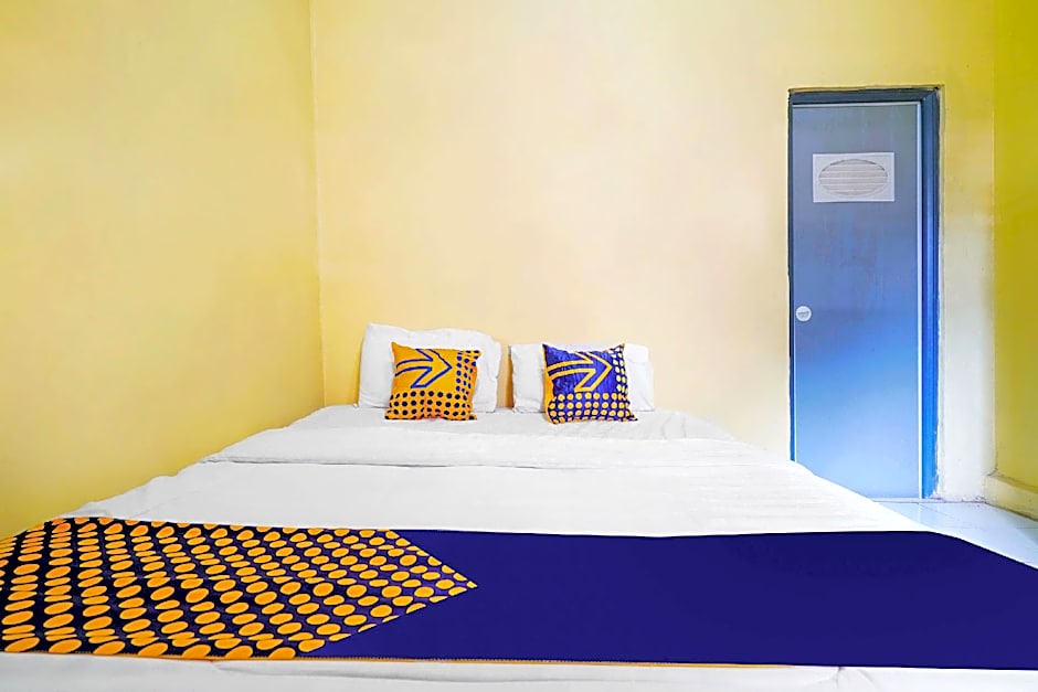 SPOT ON 91638 Anna Homestay Syariah