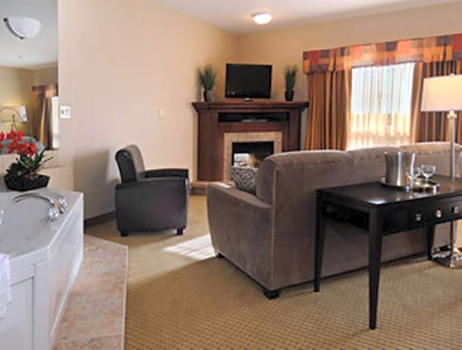 Ramada by Wyndham Weyburn