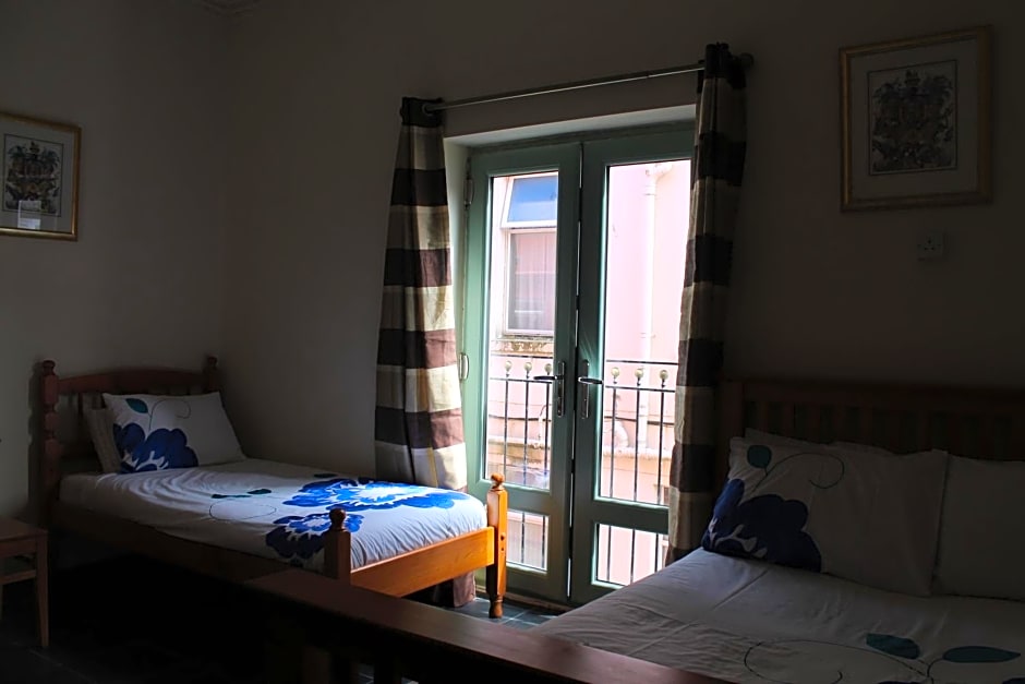 Brecks Hotel – Blackpool