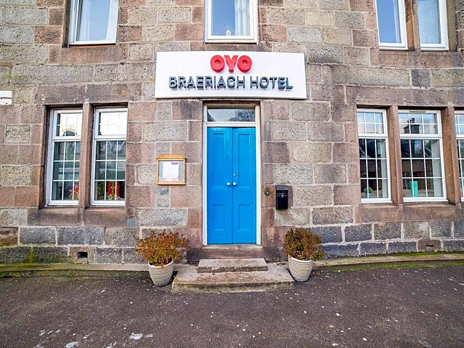 OYO Braeriach Hotel, Highlands Scotland