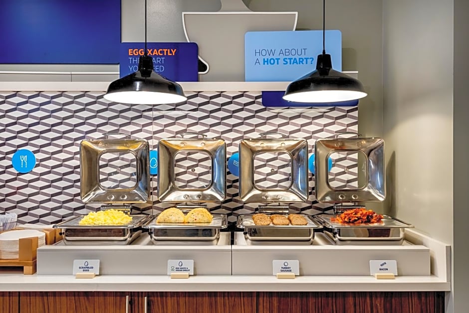 Holiday Inn Express & Suites Santa Ana - Orange County By IHG