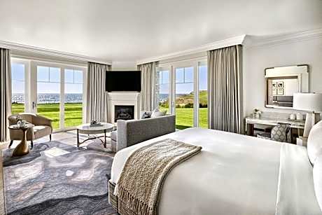 Luxury Fire Pit Suite, 1 Bedroom (Mobility/Hearing Access, Roll-in Shwr), Club Access (1 Double Bed)
