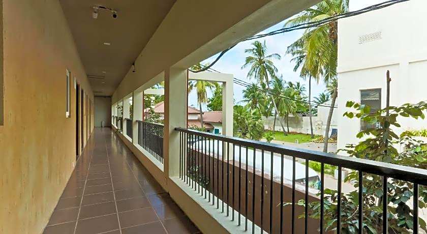 Golden Star Beach Hotel