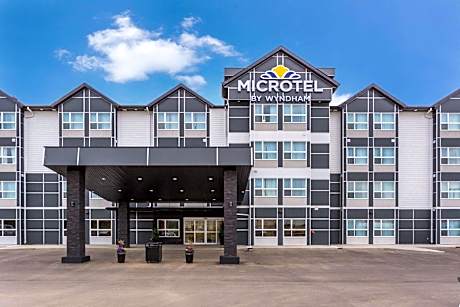 Microtel Inn & Suites By Wyndham Whitecourt