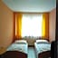 Hotel Yans