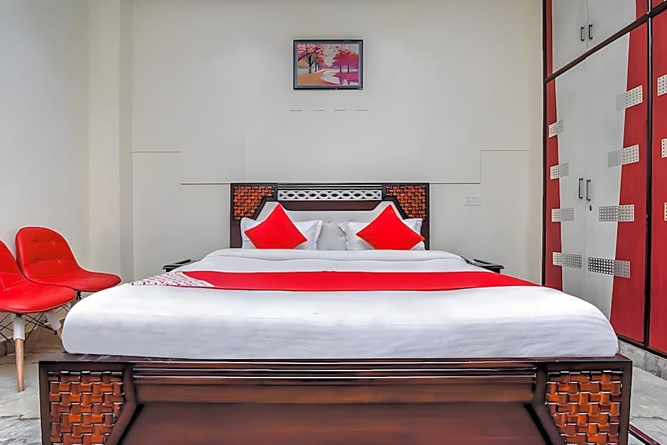 Florence Residency By OYO Rooms – Delhi, NY