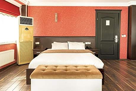 Suite with City View