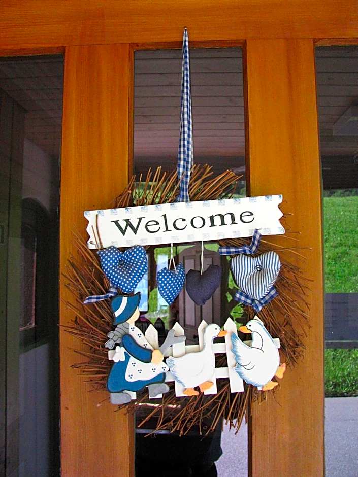 Zimmer & z'Morgä Schönenboden