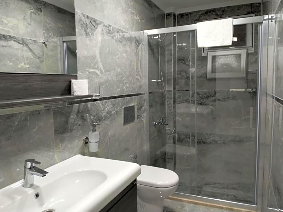 AdaHan Family Rooms Gocek