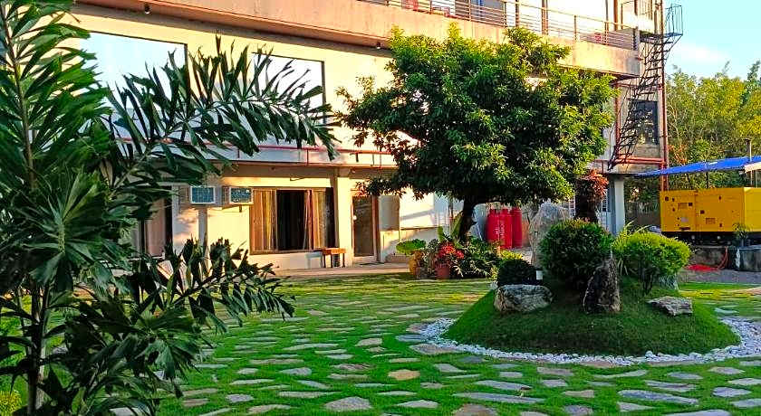 La Gensol Plaza Hotel