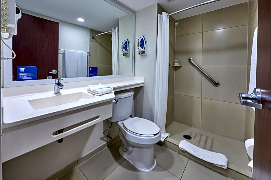 City Express by Marriott Manzanillo