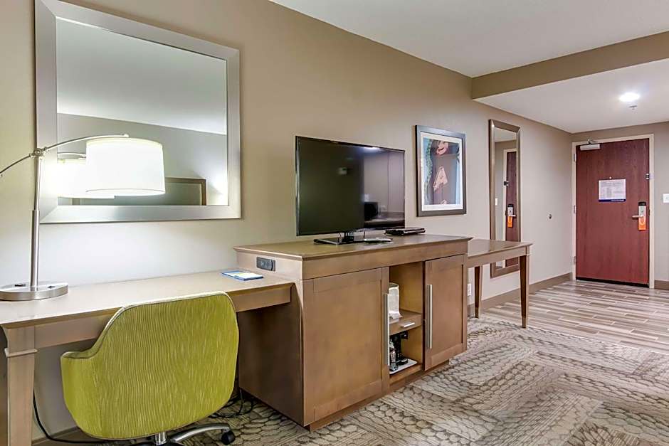 Hampton Inn By Hilton Dickson