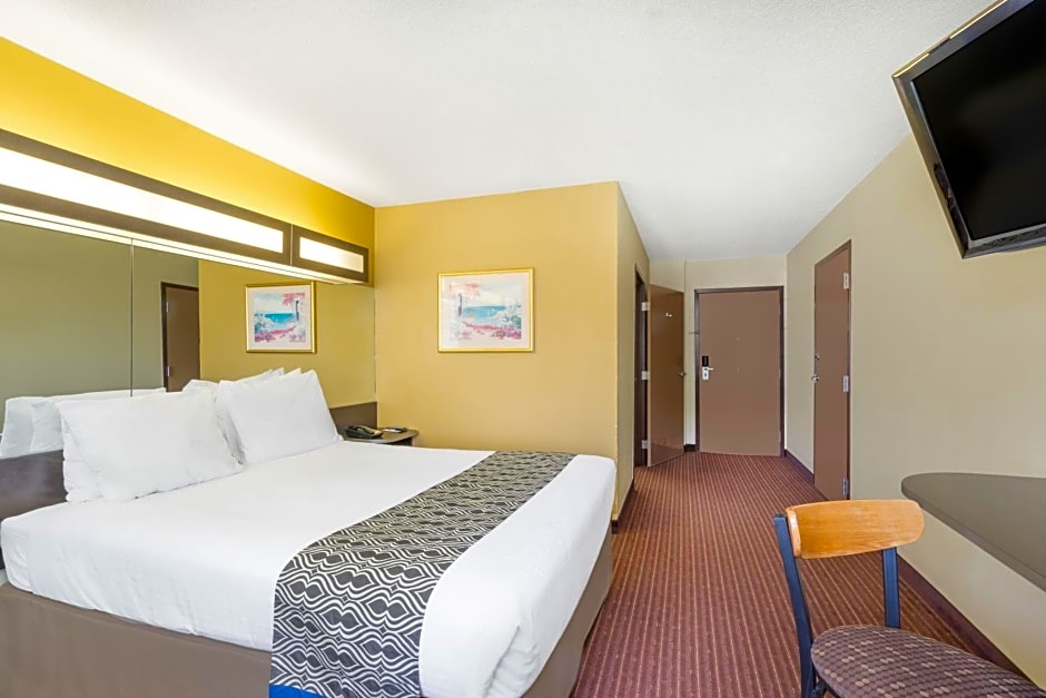 Microtel Inn & Suites by Wyndham Bowling Green