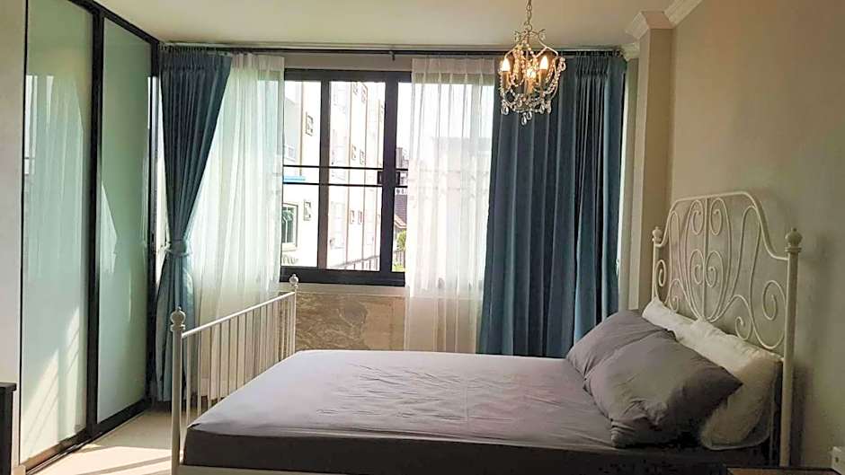 Wang Lang Hostel