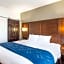Comfort Suites