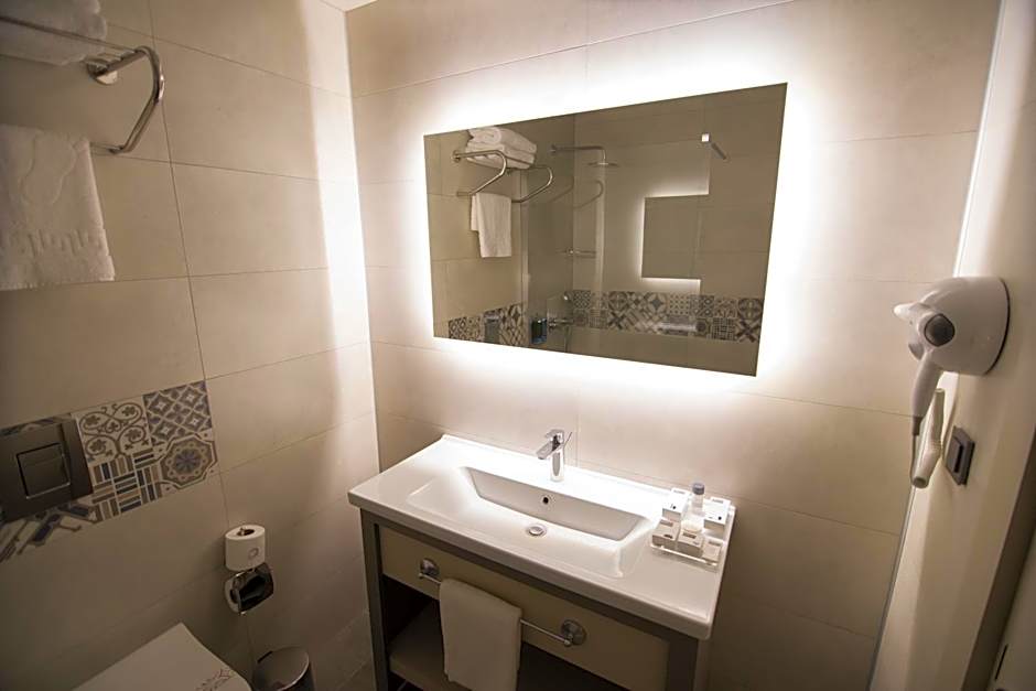 Dovv Hotel Busıness