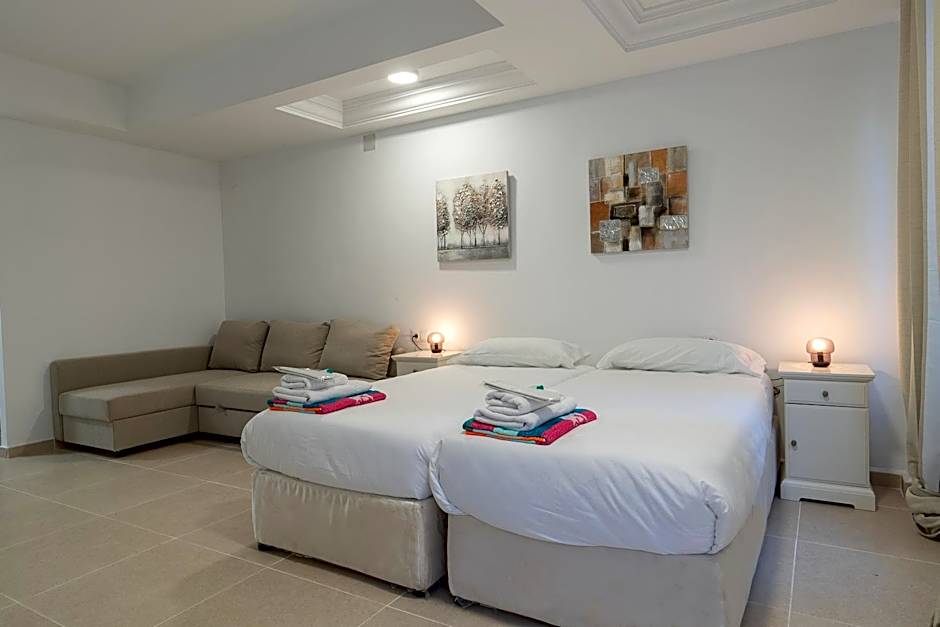 CASADELMAR Marbella 23 APARTAMENTOS VACACIONALES