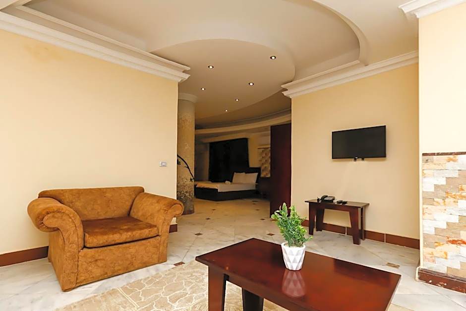 Turquoise Pyramids palace