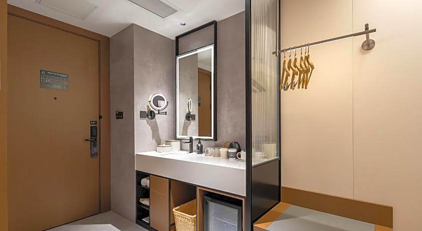 Atour Hotel Zhongshan Fuhua Road Shiqi Pedestrian Street