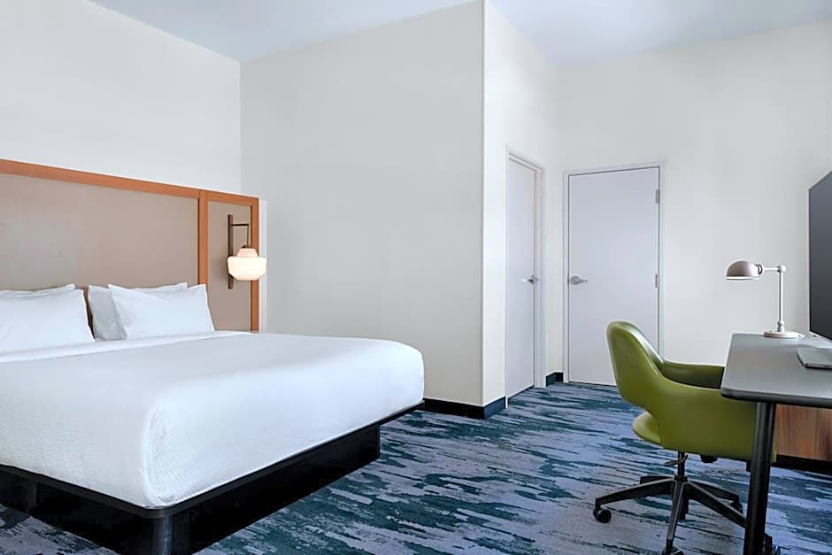 Fairfield by Marriott Inn & Suites Charleston Downtown