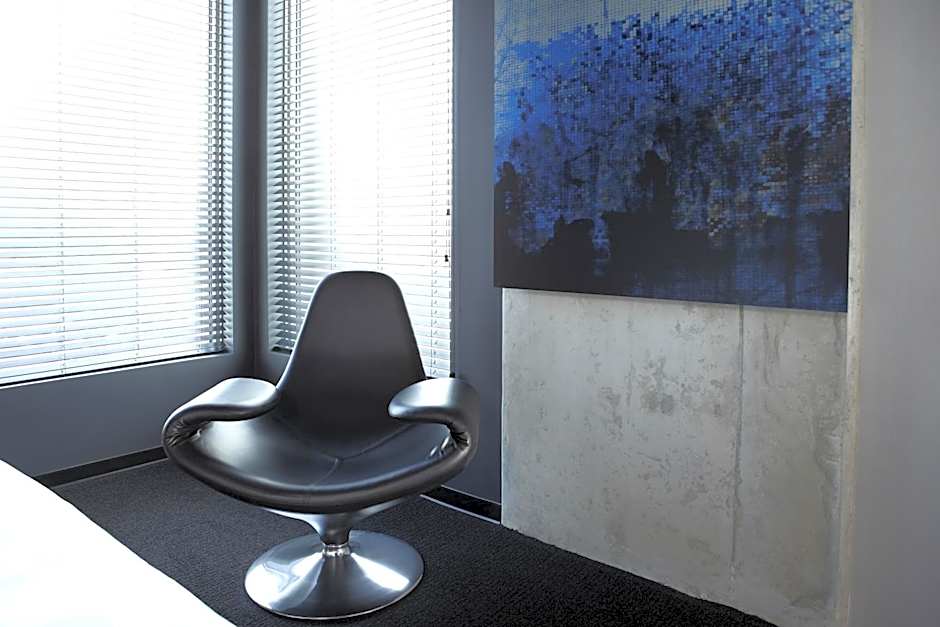 Alt Hotel Toronto Pearson