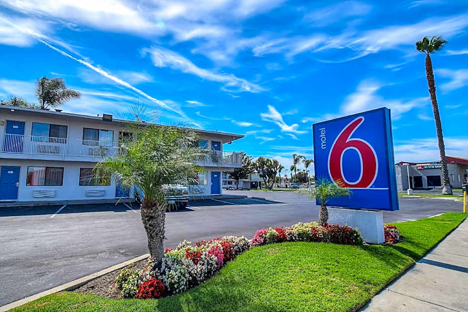 Motel 6-Stanton, CA