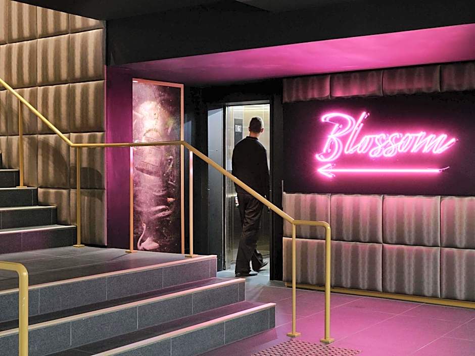 Pullman Melbourne City Centre